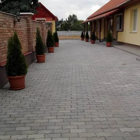 Napsugar Vendeghaz Guest house Fehergyarmat